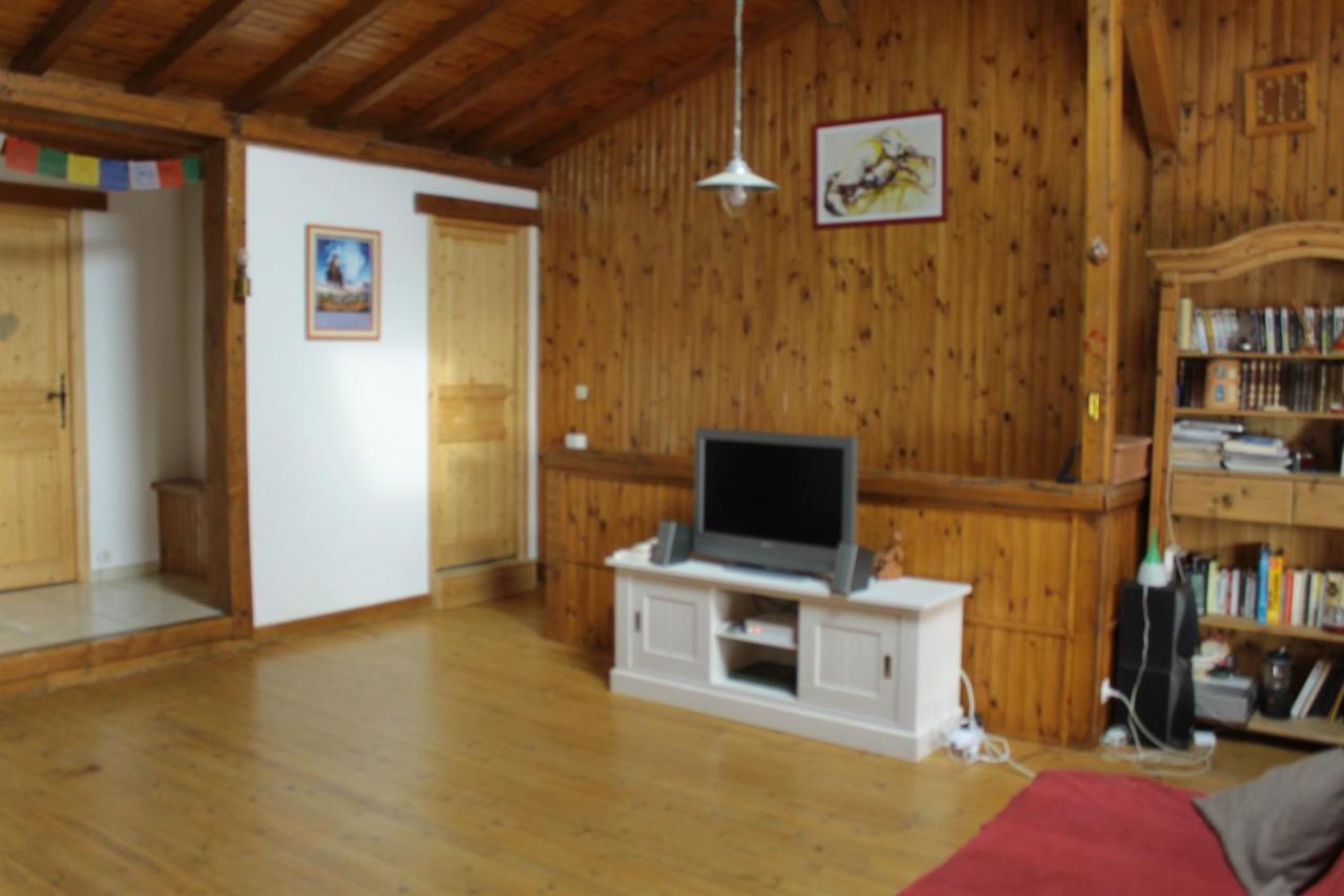 Chez Louve Bleue Bed & Breakfast Hotonnes Dış mekan fotoğraf