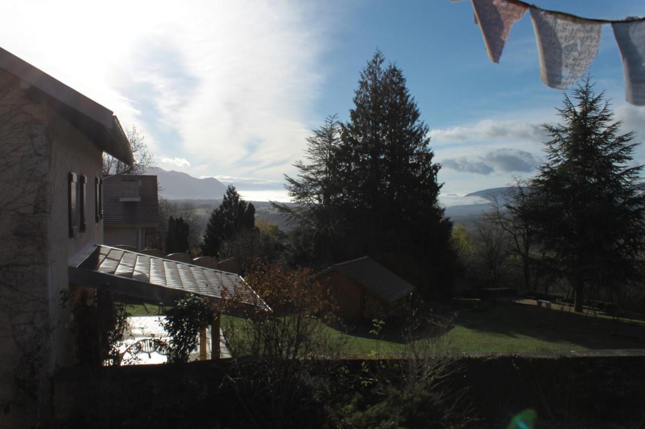 Chez Louve Bleue Bed & Breakfast Hotonnes Dış mekan fotoğraf